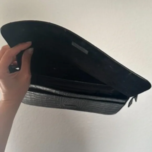 Vagabond LA croc effect shoulder bag in black - Picture 4 of 6